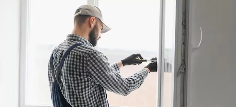 Window Lever Lock in Oak Ridge, FL