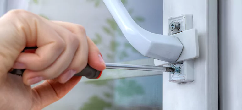 Window Crack Repair in Oak Ridge, FL