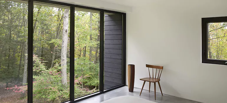 Bulletproof Window Protection Services in Oak Ridge, FL